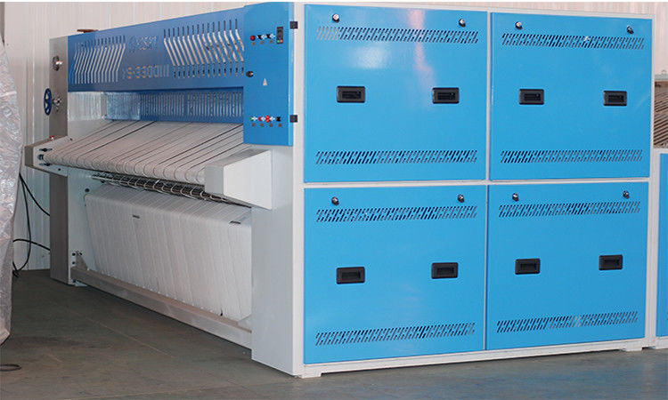 Machine automatique de repassage et de pliage pour vêtements Vitesse de pliage 10-50 M/min 220v/380v